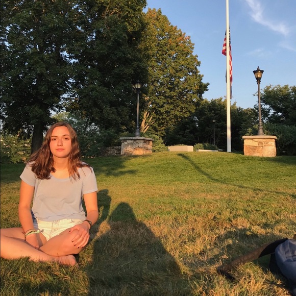 Meet your Posher, Katie - Picture 4 of 4